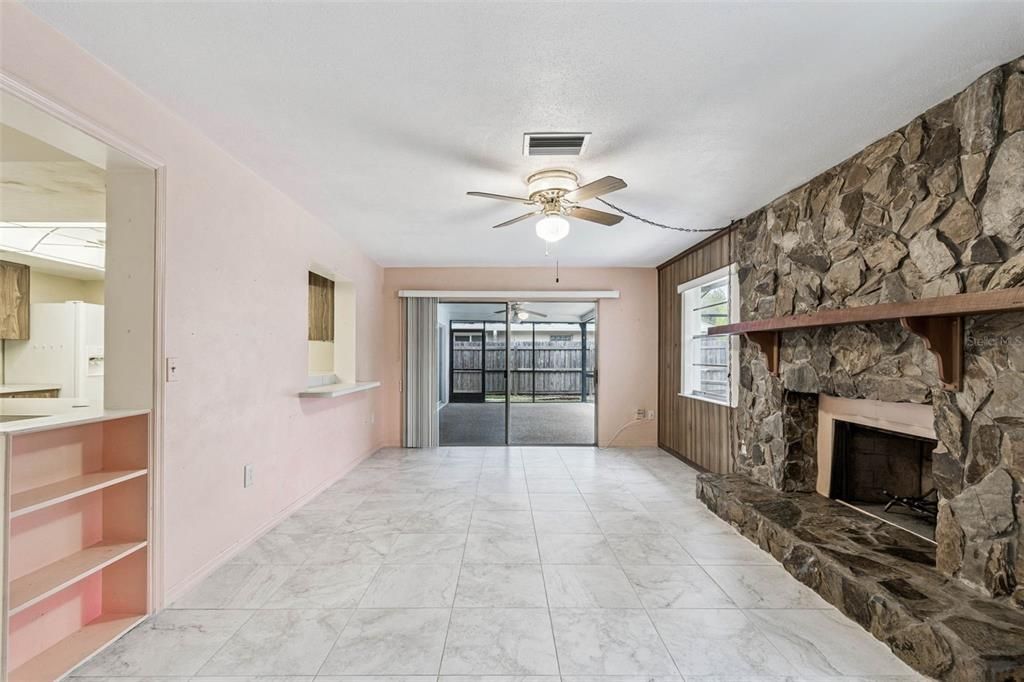 For Sale: $549,900 (3 beds, 2 baths, 2036 Square Feet)