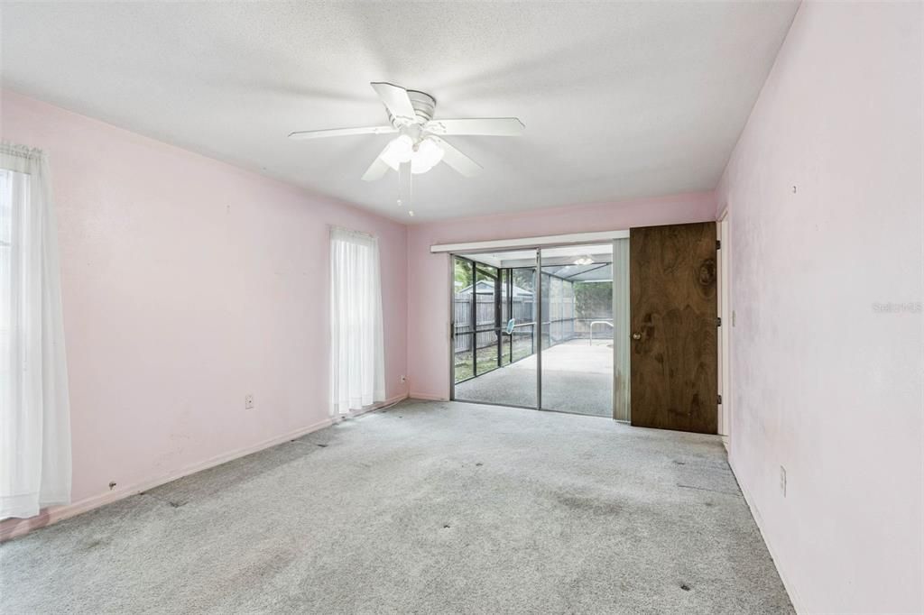 For Sale: $549,900 (3 beds, 2 baths, 2036 Square Feet)