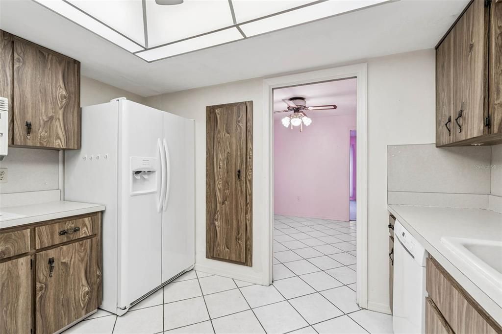 For Sale: $549,900 (3 beds, 2 baths, 2036 Square Feet)