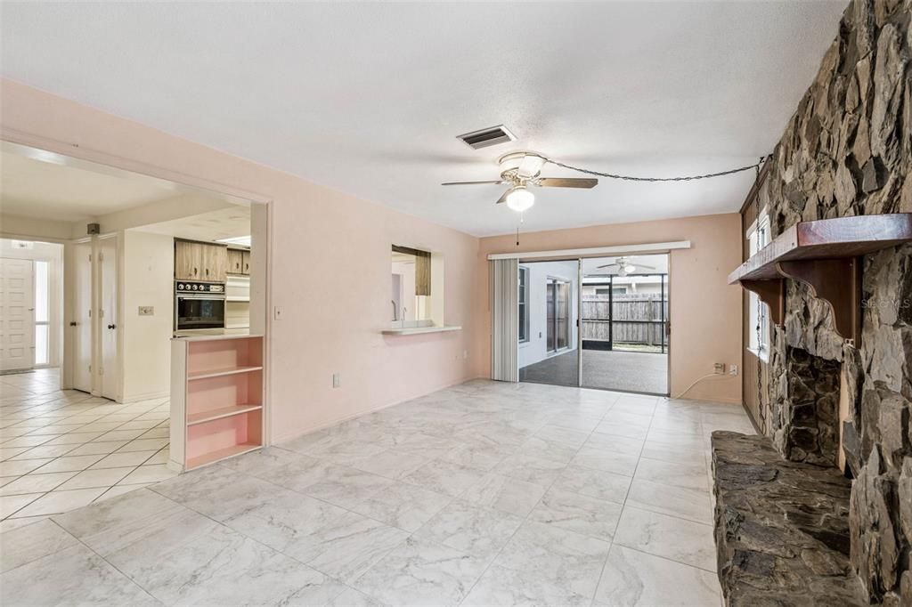 For Sale: $549,900 (3 beds, 2 baths, 2036 Square Feet)