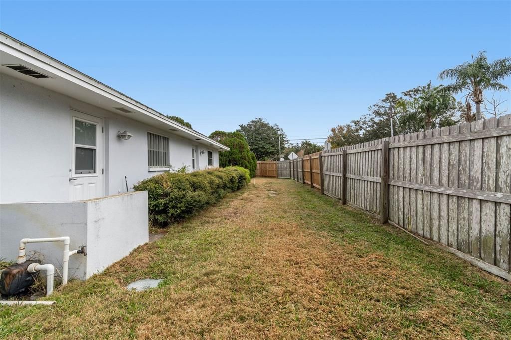 For Sale: $549,900 (3 beds, 2 baths, 2036 Square Feet)