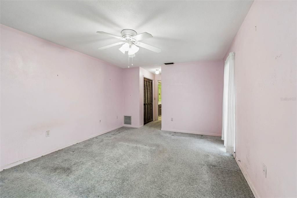 For Sale: $549,900 (3 beds, 2 baths, 2036 Square Feet)