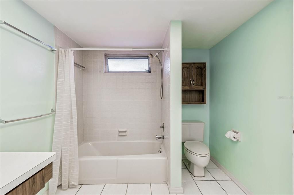 For Sale: $549,900 (3 beds, 2 baths, 2036 Square Feet)