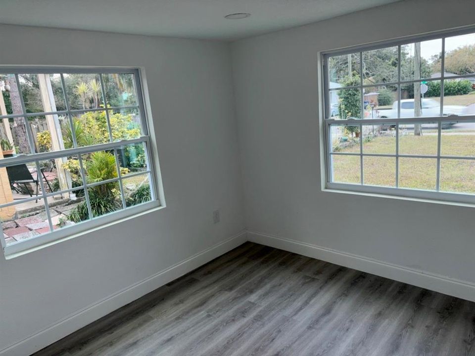 На продажу: $325,000 (3 спален, 2 ванн, 1711 Квадратных фут)