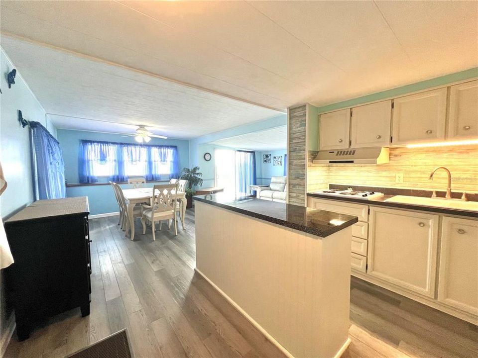 En Venta: $115,000 (2 camas, 1 baños, 844 Pies cuadrados)