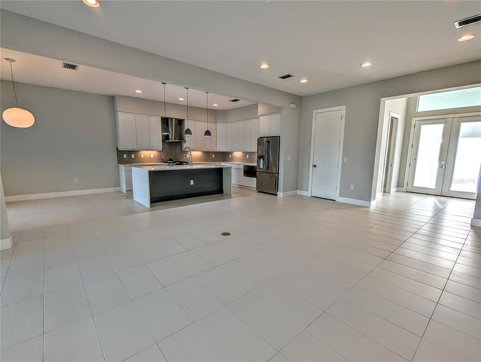 For Rent: $5,500 (3 beds, 3 baths, 2204 Square Feet)