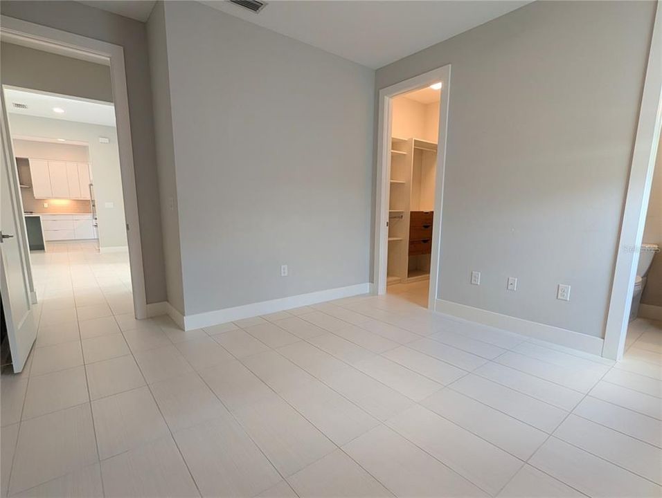 For Rent: $5,500 (3 beds, 3 baths, 2204 Square Feet)