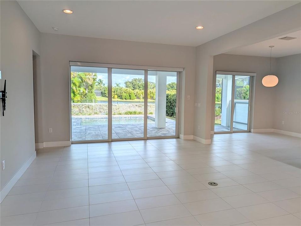 For Rent: $5,500 (3 beds, 3 baths, 2204 Square Feet)