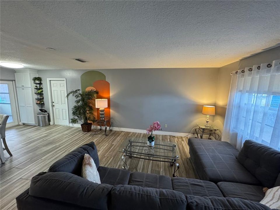 En Venta: $349,900 (3 camas, 1 baños, 1480 Pies cuadrados)