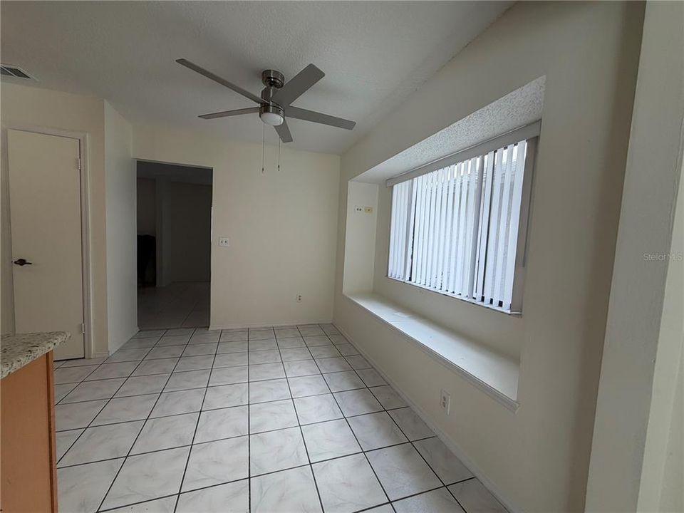 For Rent: $2,700 (4 beds, 2 baths, 2164 Square Feet)