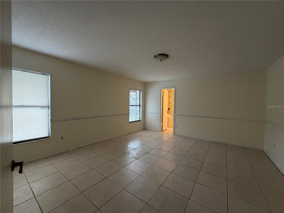 For Rent: $2,700 (4 beds, 2 baths, 2164 Square Feet)