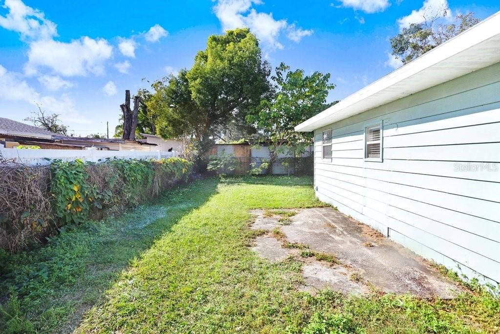 待售: $305,000 (3 贝兹, 1 浴室, 1391 平方英尺)