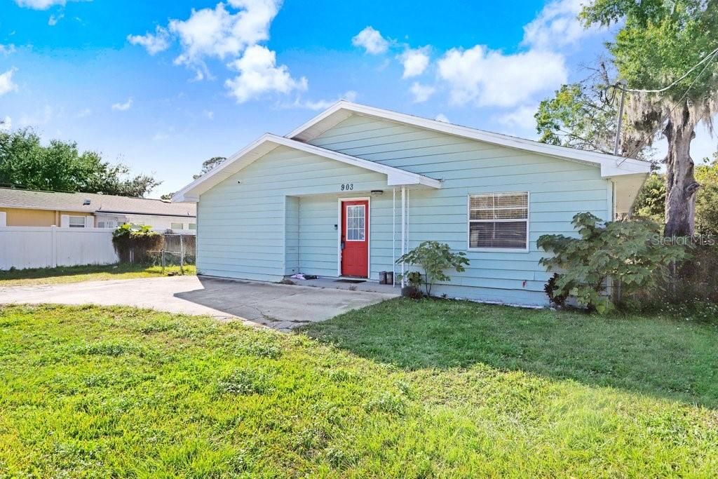 待售: $305,000 (3 贝兹, 1 浴室, 1391 平方英尺)