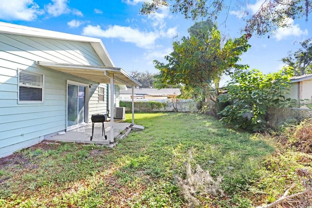 待售: $305,000 (3 贝兹, 1 浴室, 1391 平方英尺)