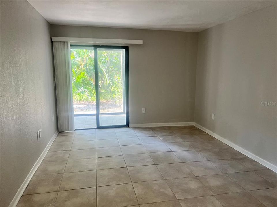 На продажу: $249,000 (2 спален, 2 ванн, 1313 Квадратных фут)