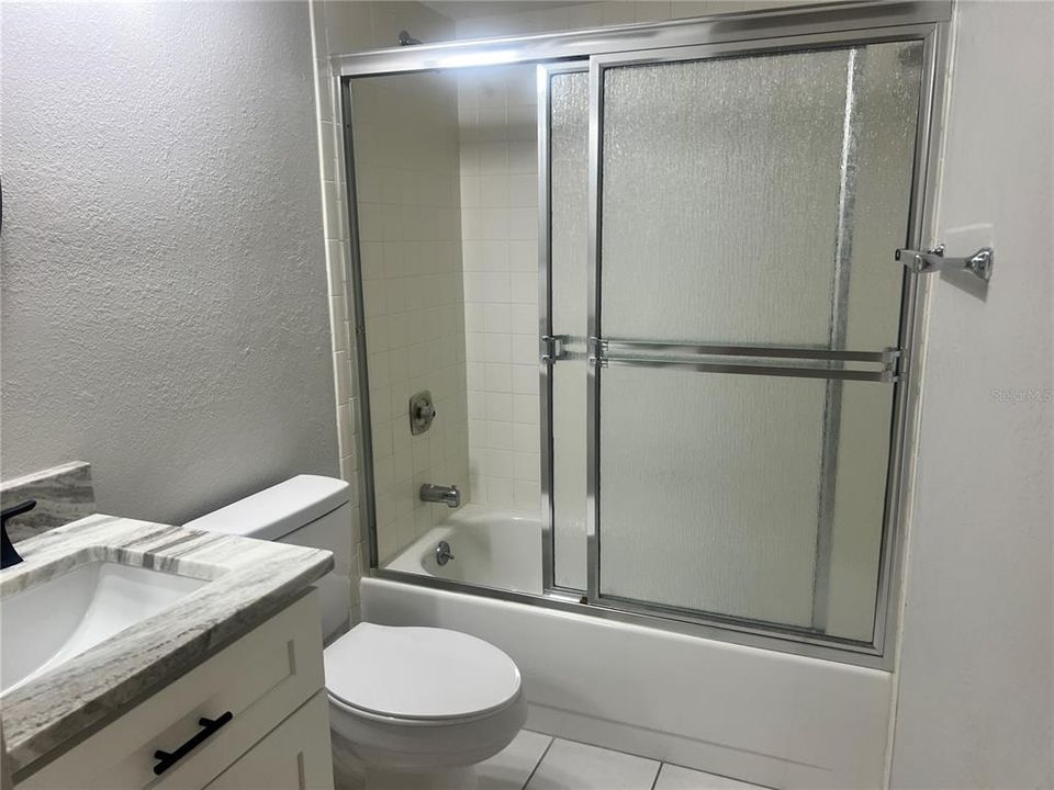 На продажу: $249,000 (2 спален, 2 ванн, 1313 Квадратных фут)