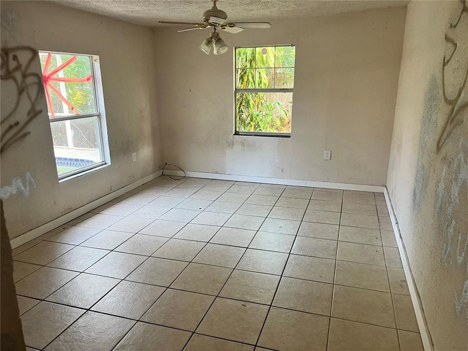 For Sale: $235,000 (4 beds, 2 baths, 2010 Square Feet)