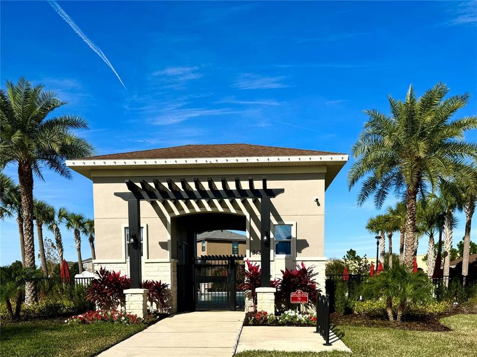 For Rent: $3,900 (5 beds, 4 baths, 3232 Square Feet)