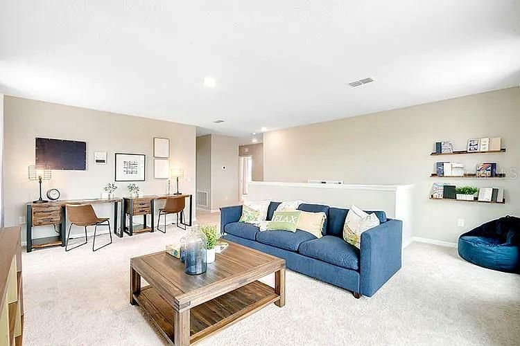 В аренду: $3,490 (5 спален, 3 ванн, 2807 Квадратных фут)