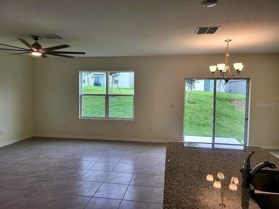 В аренду: $3,490 (5 спален, 3 ванн, 2807 Квадратных фут)