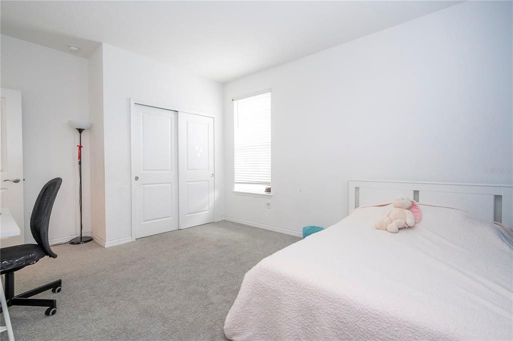 For Sale: $960,000 (5 beds, 4 baths, 3358 Square Feet)