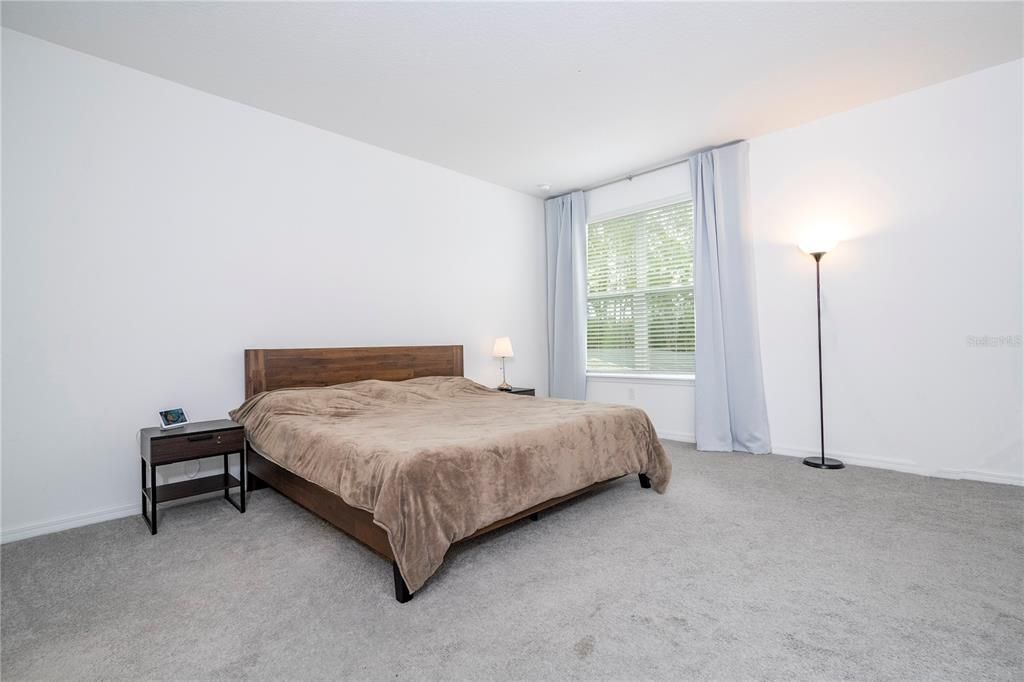 For Sale: $960,000 (5 beds, 4 baths, 3358 Square Feet)