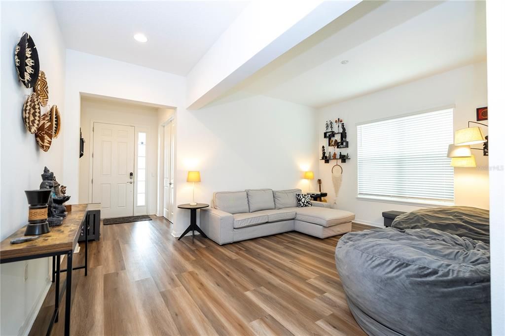 For Sale: $960,000 (5 beds, 4 baths, 3358 Square Feet)