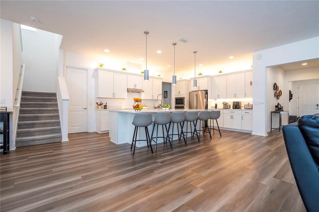 For Sale: $960,000 (5 beds, 4 baths, 3358 Square Feet)