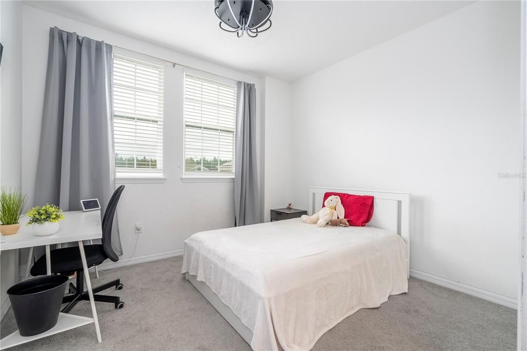 For Sale: $960,000 (5 beds, 4 baths, 3358 Square Feet)