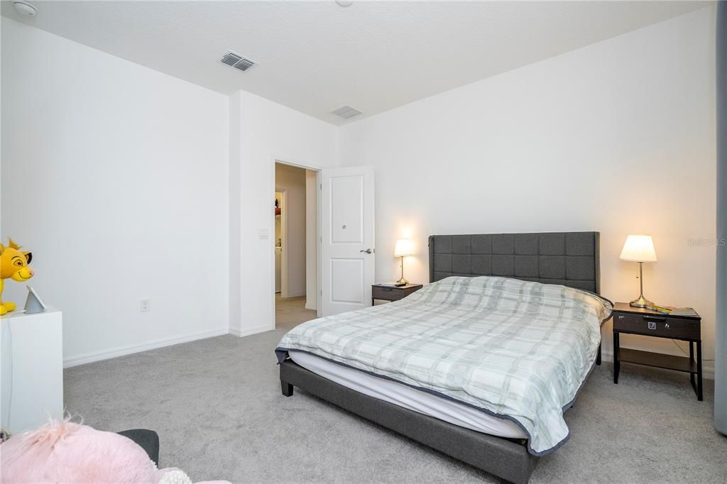 For Sale: $960,000 (5 beds, 4 baths, 3358 Square Feet)