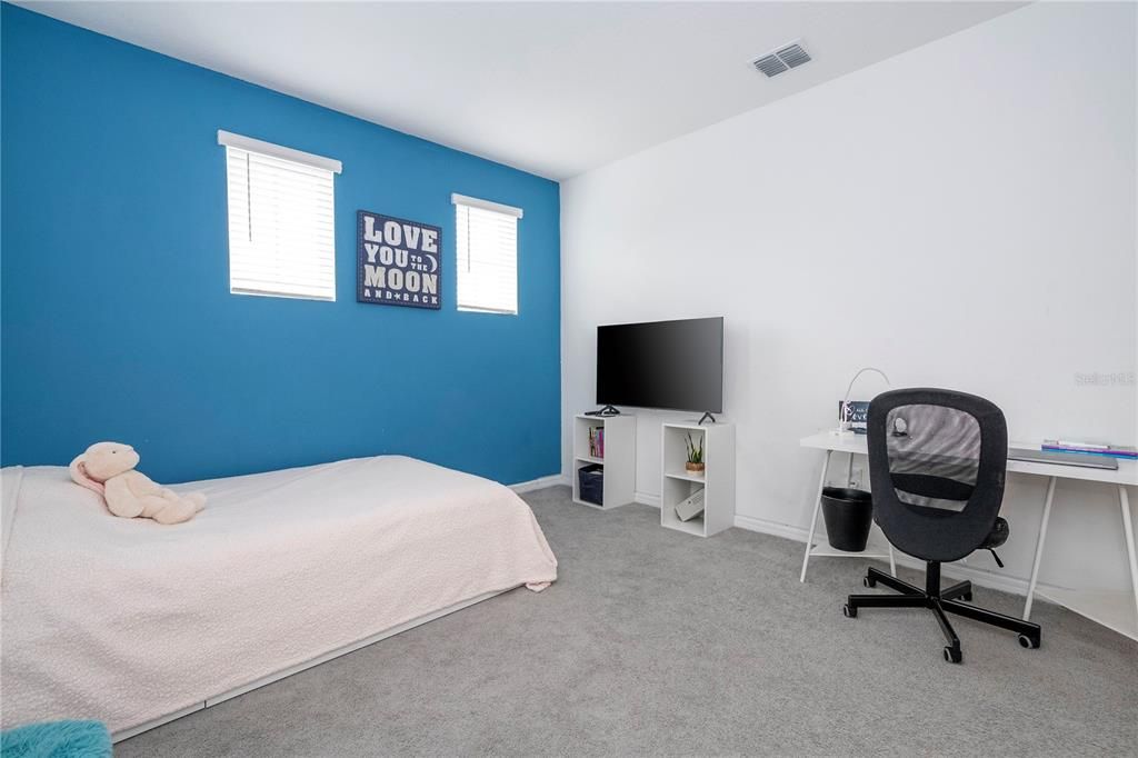 For Sale: $960,000 (5 beds, 4 baths, 3358 Square Feet)