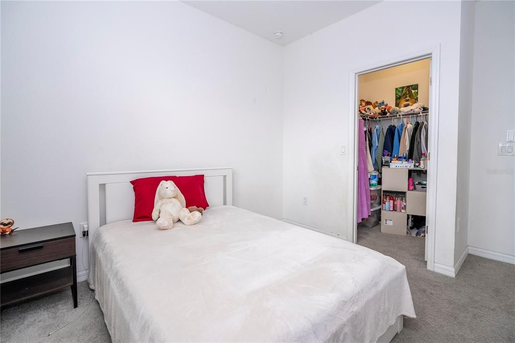 For Sale: $960,000 (5 beds, 4 baths, 3358 Square Feet)