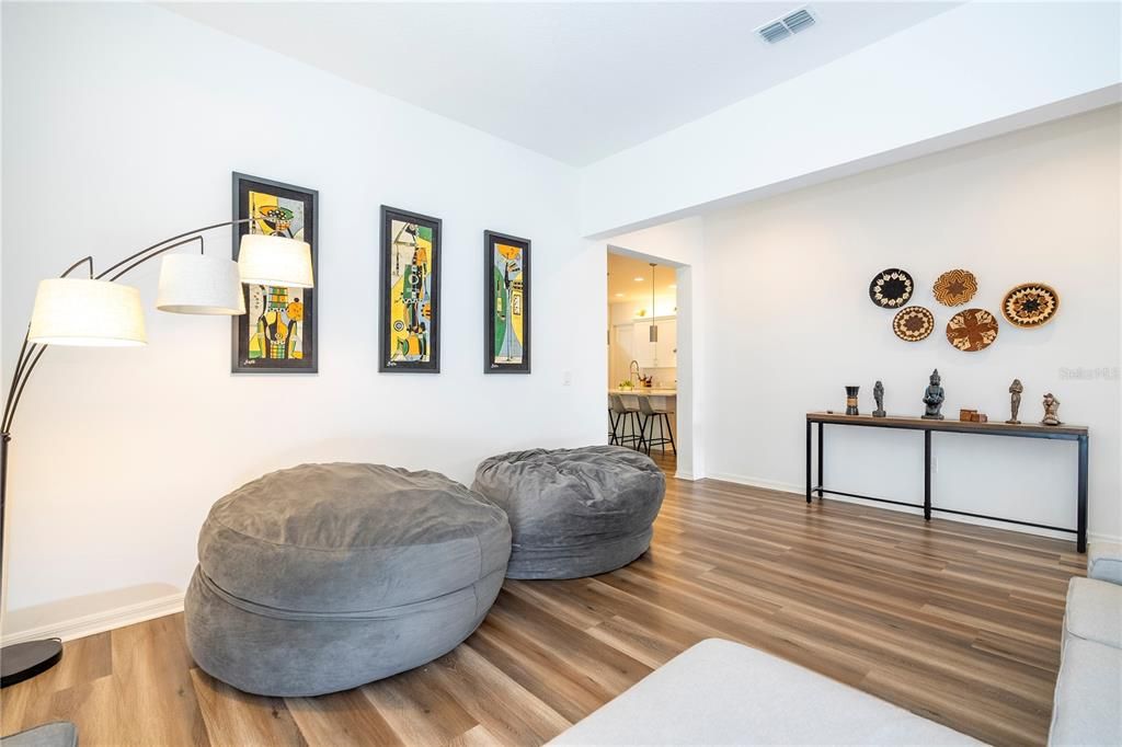 For Sale: $960,000 (5 beds, 4 baths, 3358 Square Feet)