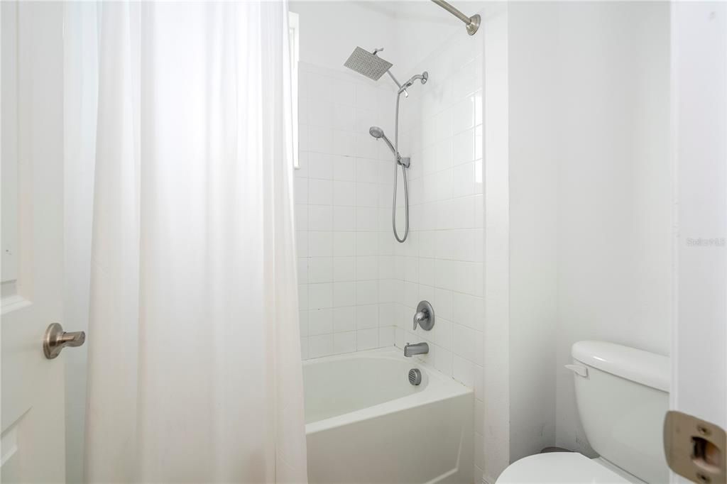 For Sale: $960,000 (5 beds, 4 baths, 3358 Square Feet)