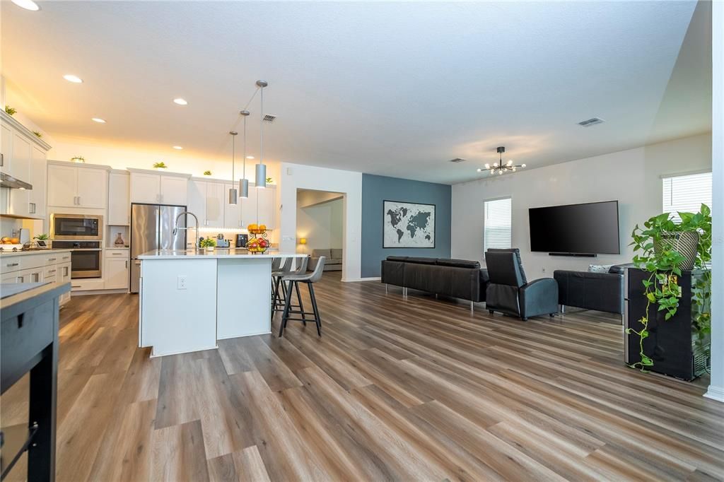 For Sale: $960,000 (5 beds, 4 baths, 3358 Square Feet)