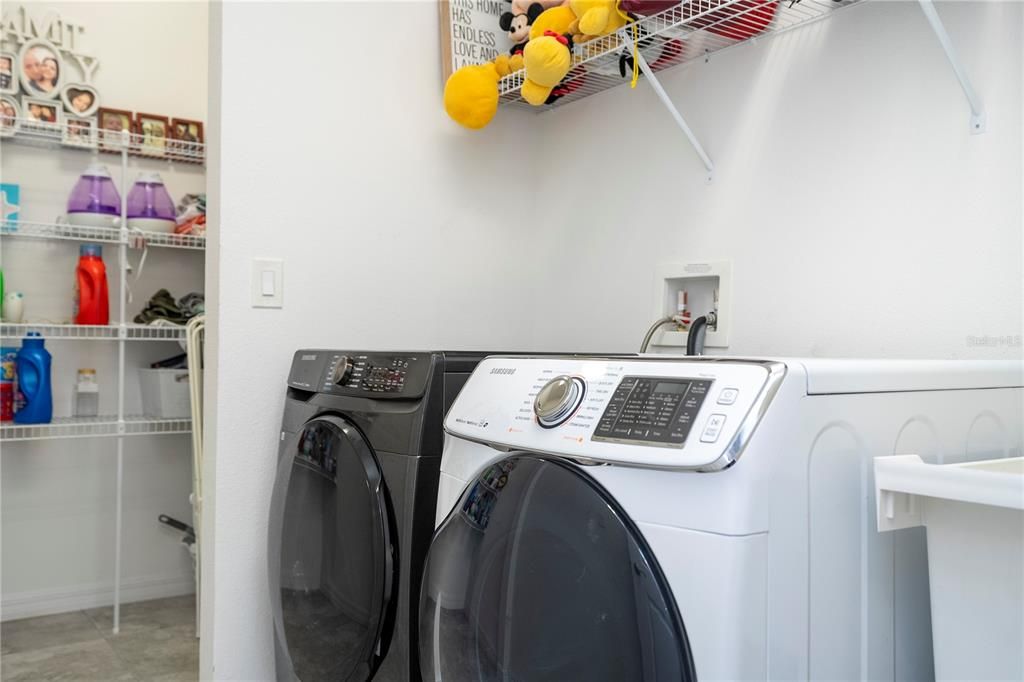 For Sale: $960,000 (5 beds, 4 baths, 3358 Square Feet)