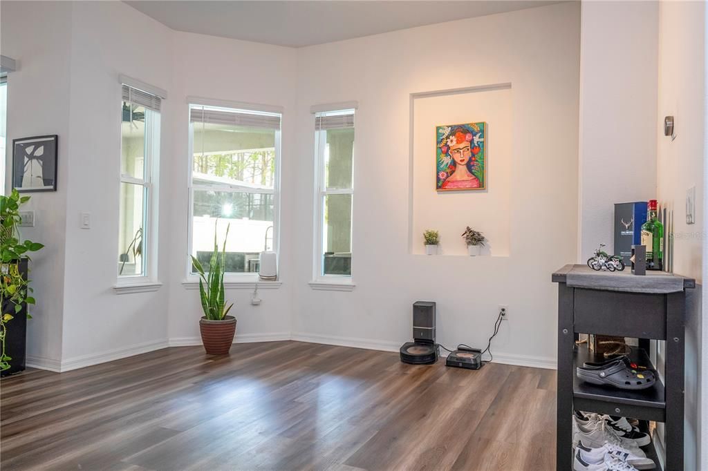 For Sale: $960,000 (5 beds, 4 baths, 3358 Square Feet)