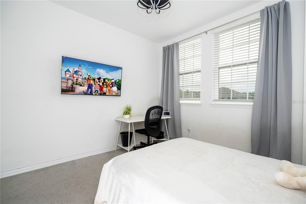 For Sale: $960,000 (5 beds, 4 baths, 3358 Square Feet)