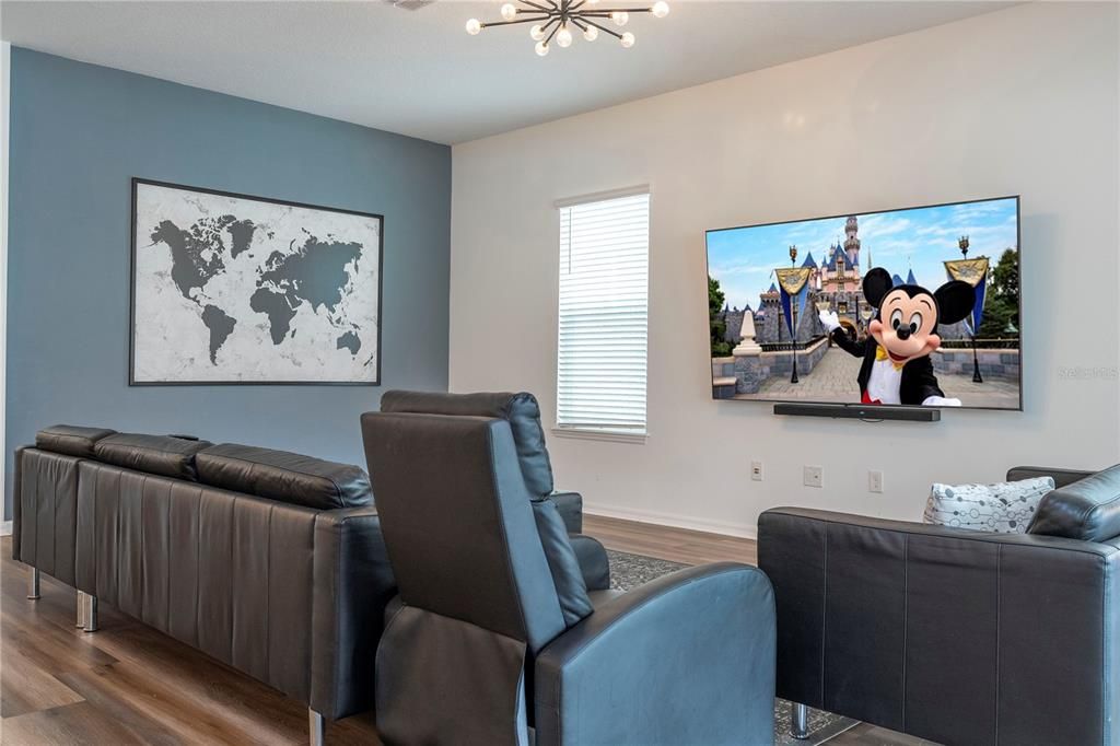 For Sale: $960,000 (5 beds, 4 baths, 3358 Square Feet)