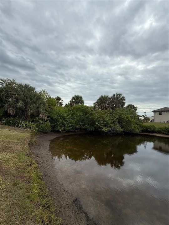 待售: $79,900 (0.23 acres)