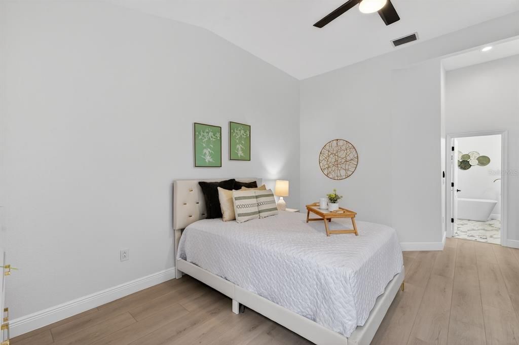 For Sale: $475,000 (3 beds, 2 baths, 1609 Square Feet)