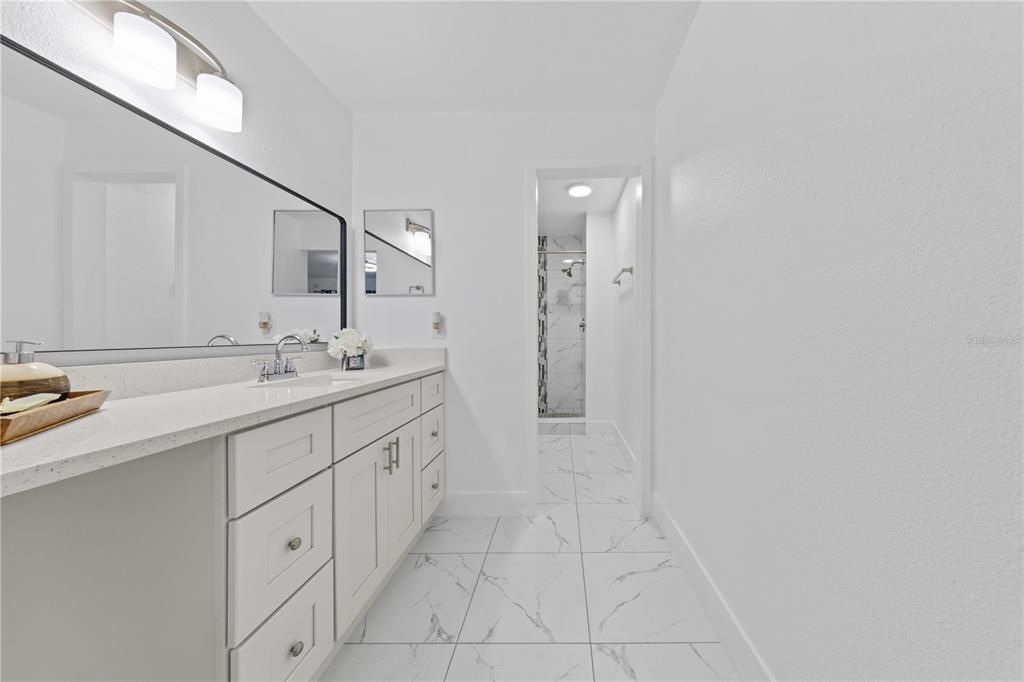 For Sale: $295,000 (2 beds, 2 baths, 1242 Square Feet)