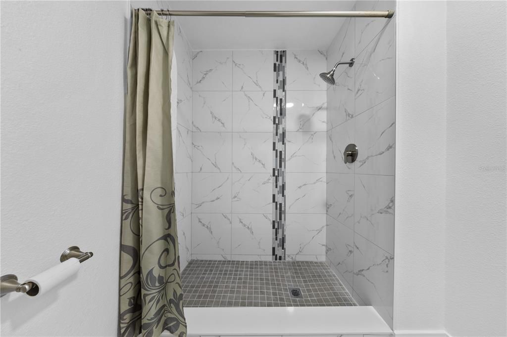 For Sale: $295,000 (2 beds, 2 baths, 1242 Square Feet)