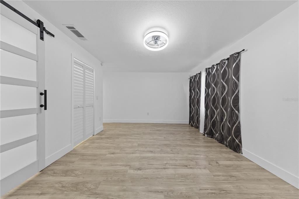 For Sale: $295,000 (2 beds, 2 baths, 1242 Square Feet)