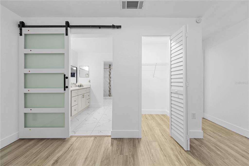 For Sale: $295,000 (2 beds, 2 baths, 1242 Square Feet)