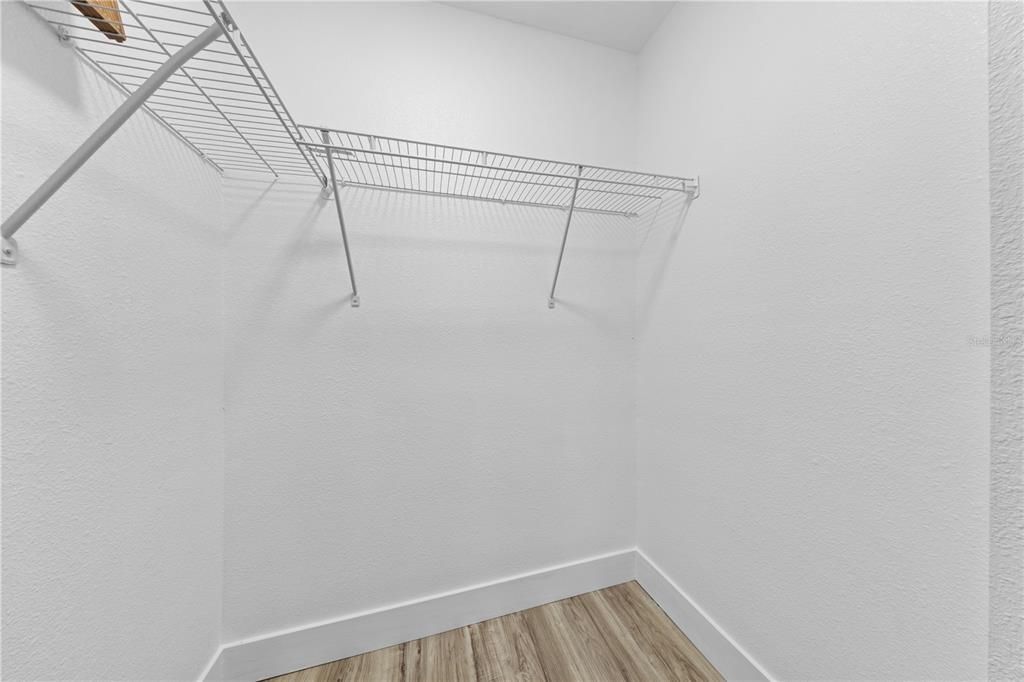 For Sale: $295,000 (2 beds, 2 baths, 1242 Square Feet)