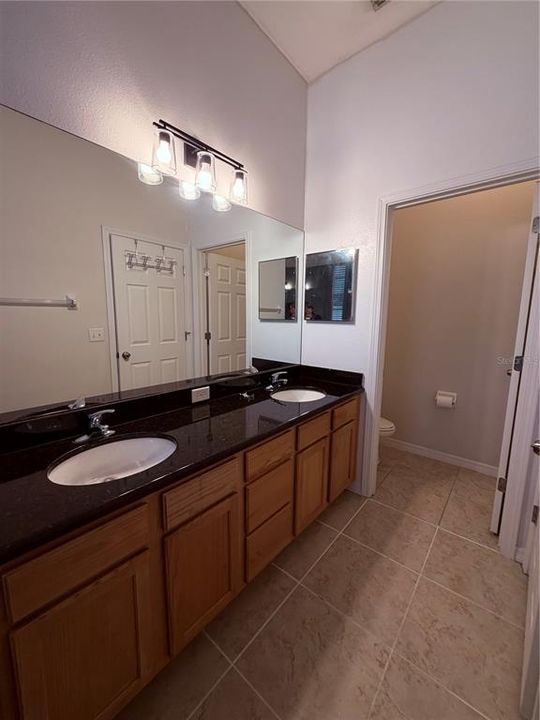 На продажу: $315,000 (2 спален, 2 ванн, 1598 Квадратных фут)