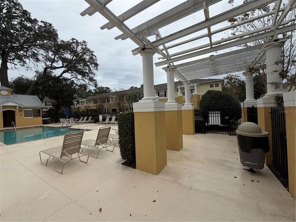 На продажу: $315,000 (2 спален, 2 ванн, 1598 Квадратных фут)