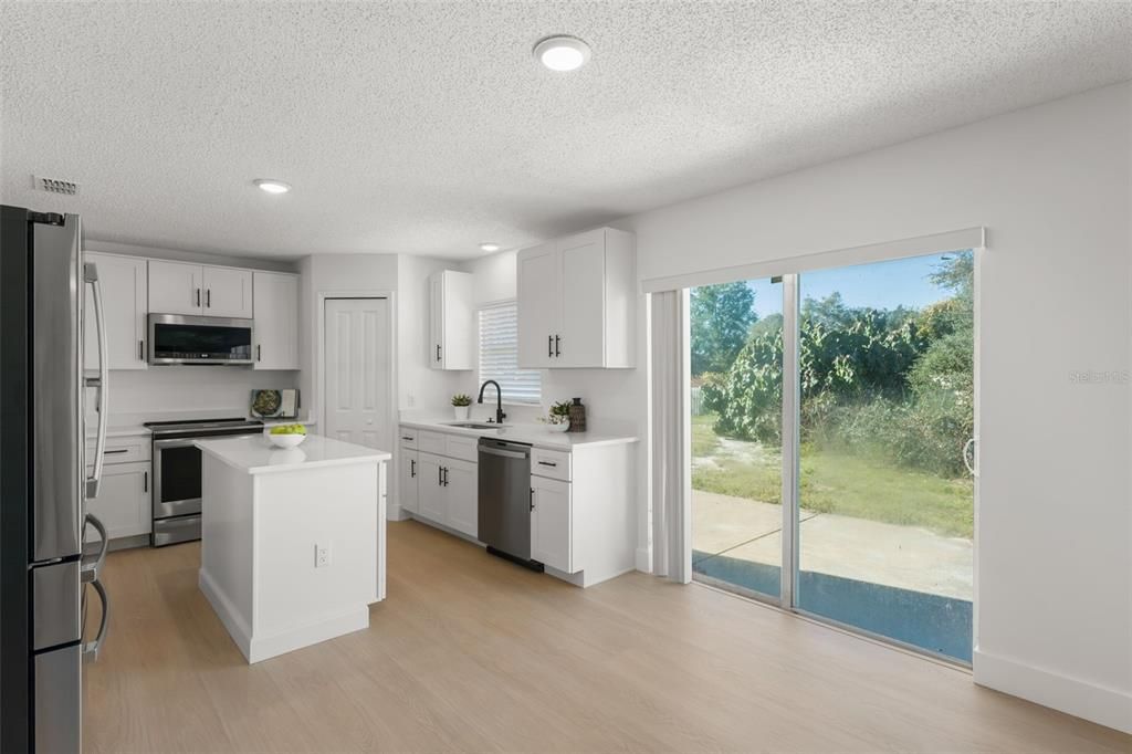 For Sale: $379,900 (4 beds, 2 baths, 2328 Square Feet)