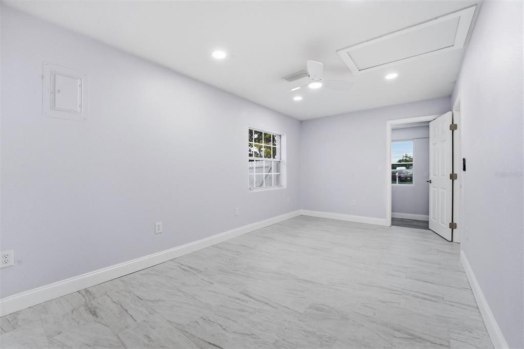 For Sale: $555,000 (4 beds, 2 baths, 1602 Square Feet)